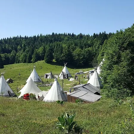 Village Tipi
