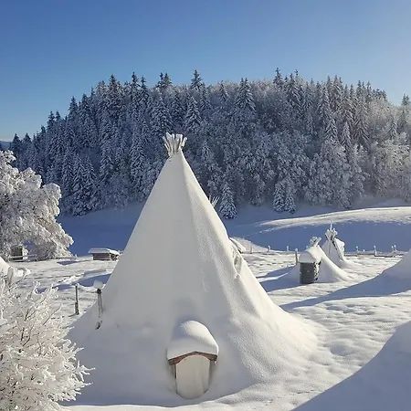 Village Tipi