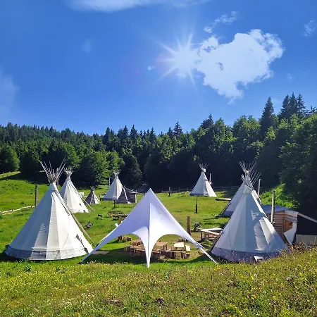 Hotel Village Tipi